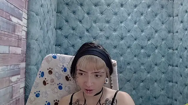 Snapshot of Samantha_Smiith chatting on October 10, 2025, 3:49 am Samantha Smiith online show from October 10, 2025, 3:49 am