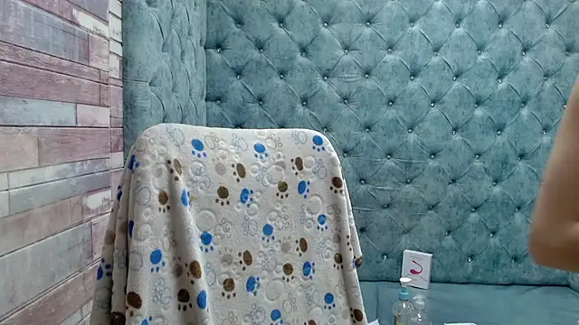 Snapshot of Samantha_Smiith chatting on October 23, 2025, 4:01 am Samantha Smiith online show from October 23, 2025, 4:01 am