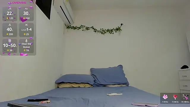 ashley lemus online show from November 21, 2025, 2:10 am