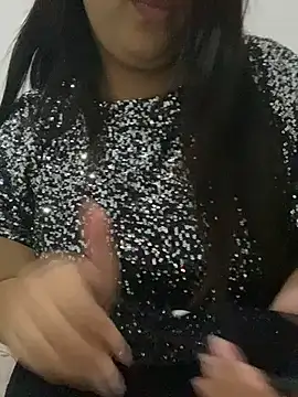 yassminsexy22 online show from September 13, 2025, 8:52 pm