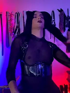 akinoro  online show from October 10, 2025, 9:14 pm