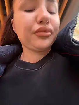 Snapshot of beautydiamond chatting on January 10, 2025, 11:11 am beautydiamond online show from January 10, 2025, 11:11 am