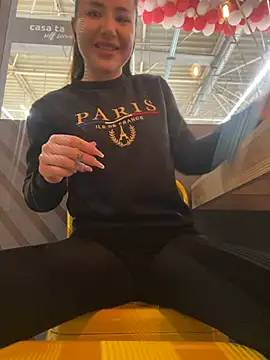 Snapshot of beautydiamond chatting on January 16, 2025, 7:49 am beautydiamond online show from January 16, 2025, 7:49 am