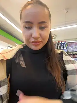 Snapshot of beautydiamond chatting on January 22, 2025, 7:14 am beautydiamond online show from January 22, 2025, 7:14 am