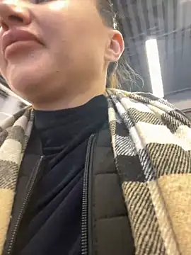 Snapshot of beautydiamond chatting on January 24, 2025, 8:23 am beautydiamond online show from January 24, 2025, 8:23 am