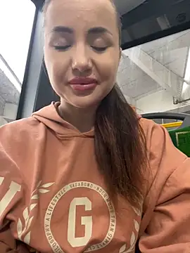 Snapshot of beautydiamond chatting on February 3, 2025, 9:52 am beautydiamond online show from February 3, 2025, 9:52 am