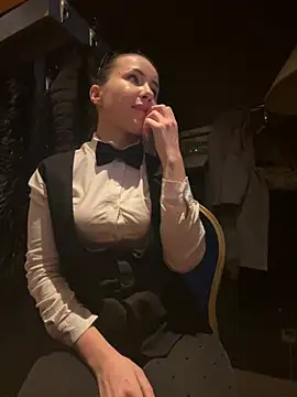 Snapshot of beautydiamond chatting on February 8, 2025, 2:05 pm beautydiamond online show from February 8, 2025, 2:05 pm