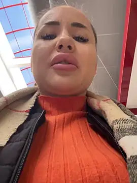 Snapshot of beautydiamond chatting on March 5, 2025, 8:21 am beautydiamond online show from March 5, 2025, 8:21 am