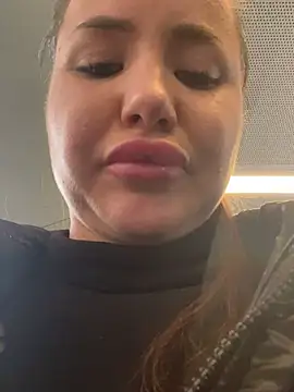 Snapshot of beautydiamond chatting on March 16, 2025, 10:44 am beautydiamond online show from March 16, 2025, 10:44 am