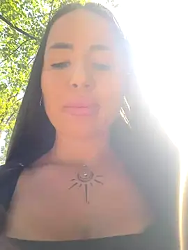 Snapshot of beautydiamond chatting on September 24, 2025, 9:45 am beautydiamond online show from September 24, 2025, 9:45 am