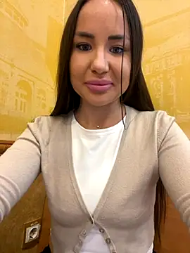 Snapshot of beautydiamond chatting on October 5, 2025, 8:45 am beautydiamond online show from October 5, 2025, 8:45 am