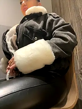 Snapshot of beautydiamond chatting on October 19, 2025, 8:59 am beautydiamond online show from October 19, 2025, 8:59 am