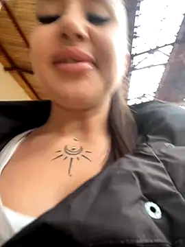 Snapshot of beautydiamond chatting on December 4, 2025, 10:46 am beautydiamond online show from December 4, 2025, 10:46 am