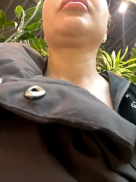 Snapshot of beautydiamond chatting on December 5, 2025, 10:02 am beautydiamond online show from December 5, 2025, 10:02 am