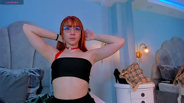 sweeet peach online show from December 3, 2024, 10:40 pm