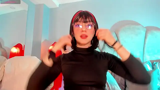 sweeet peach online show from October 22, 2025, 10:31 pm