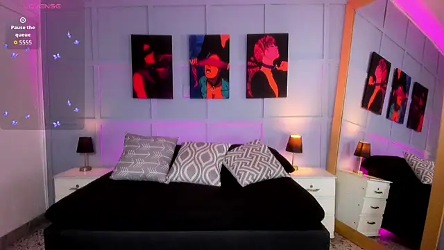 Elizabeth Santos online show from November 22, 2025, 4:11 am