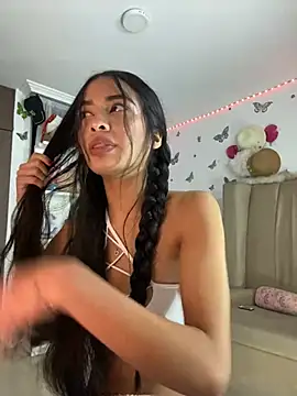 Snapshot of lina_pink chatting on January 30, 2025, 11:24 pm lina pink online show from January 30, 2025, 11:24 pm