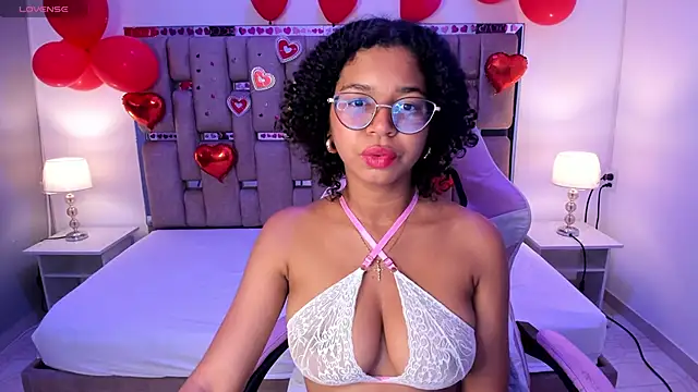 MilaHall  online show from February 11, 2025, 3:40 am