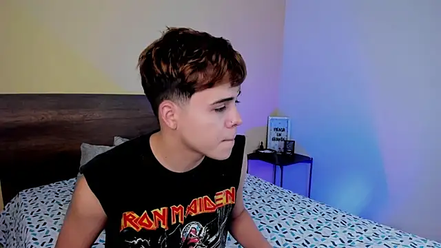 justinbiler online show from January 10, 2025, 12:36 pm