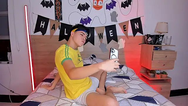 justinbiler online show from October 25, 2025, 12:56 pm