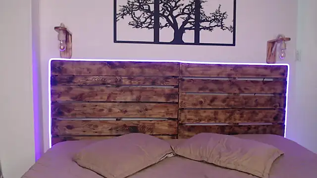 miaa saenz1 online show from December 29, 2024, 4:05 am