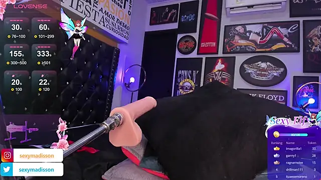 Snapshot of MADISSONLOVE_ chatting on March 21, 2025, 6:27 am MADISSONLOVE online show from March 21, 2025, 6:27 am