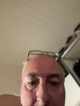 Snapshot of Ronaldo50_DK chatting on October 11, 2025, 7:23 pm Ronaldo50 DK online show from October 11, 2025, 7:23 pm