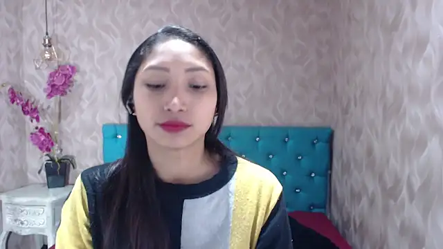 MadelineDoll online show from February 3, 2025, 12:47 pm