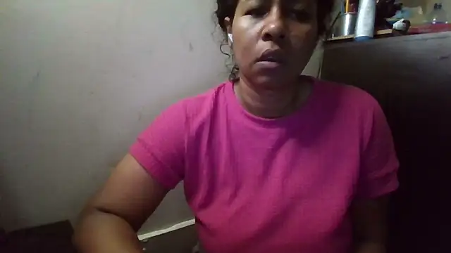 Ivon-09 online show from November 11, 2025, 11:21 am