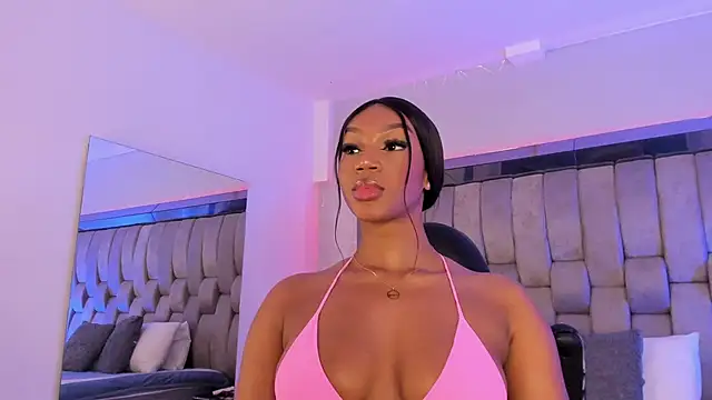 Snapshot of ChaynnaCooper chatting on February 4, 2025, 3:04 pm ChaynnaCooper online show from February 4, 2025, 3:04 pm