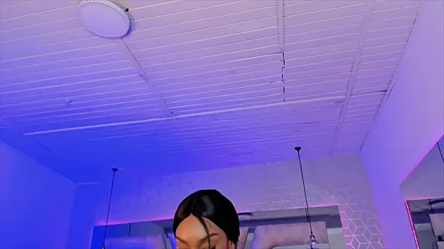 Snapshot of ChaynnaCooper chatting on February 14, 2025, 10:58 pm ChaynnaCooper online show from February 14, 2025, 10:58 pm