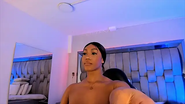 Snapshot of ChaynnaCooper chatting on February 22, 2025, 5:46 pm ChaynnaCooper online show from February 22, 2025, 5:46 pm