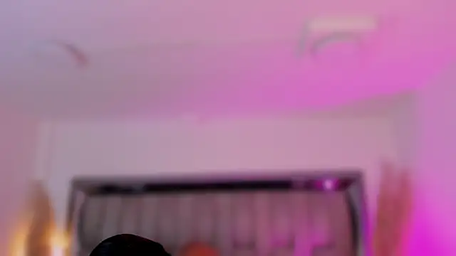 Snapshot of ChaynnaCooper chatting on November 22, 2025, 3:38 am ChaynnaCooper online show from November 22, 2025, 3:38 am