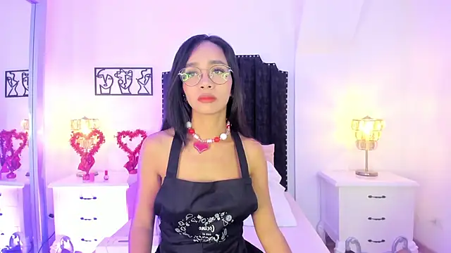 Snapshot of SamanthaFerrer__ chatting on February 14, 2025, 7:33 pm SamanthaFerrer online show from February 14, 2025, 7:33 pm