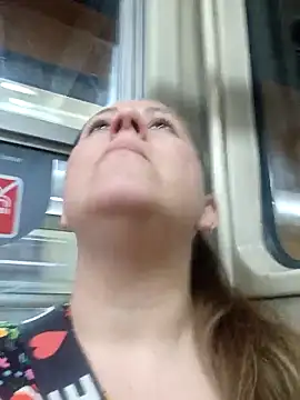 SofiEstevez online show from November 23, 2025, 4:51 pm