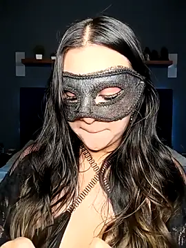 Snapshot of Ursa_sexy chatting on October 5, 2025, 6:01 am Ursa sexy online show from October 5, 2025, 6:01 am