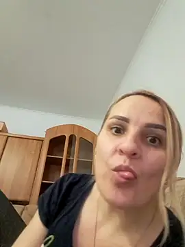 Malichkaanna30 online show from December 15, 2024, 1:00 pm