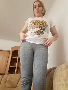 Malichkaanna30 online show from January 7, 2025, 1:57 pm