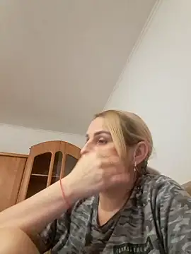 Malichkaanna30 online show from January 19, 2025, 5:49 pm