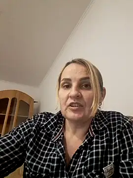 Malichkaanna30 online show from February 11, 2025, 4:46 pm