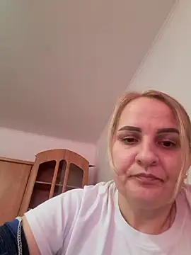 Malichkaanna30 online show from March 7, 2025, 1:07 pm