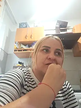 Malichkaanna30 online show from September 9, 2025, 12:15 pm