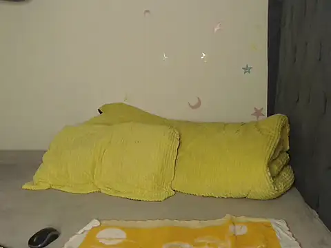 Ebonymercy online show from December 14, 2025, 7:58 am