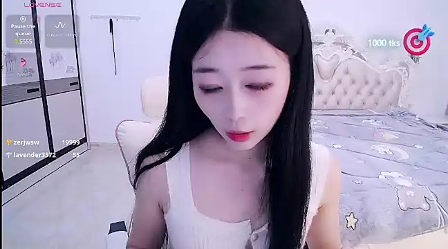 CN-xiaofei online show from February 27, 2025, 5:34 am