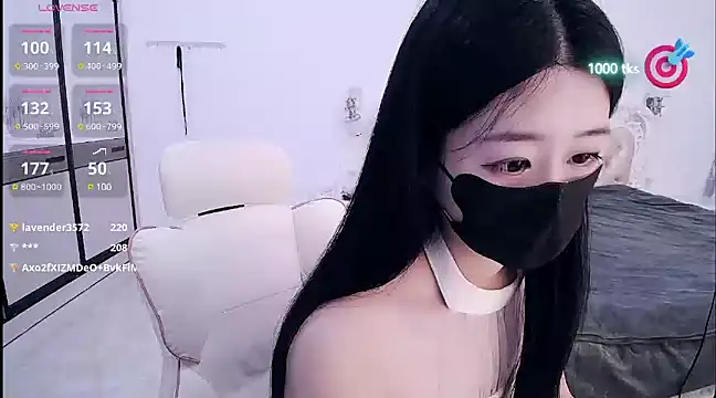 CN-xiaofei online show from March 3, 2025, 5:53 am