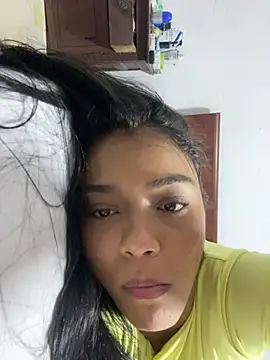 evely coelloo online show from January 6, 2025, 1:31 am