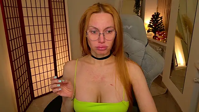 Snapshot of Love_Call chatting on December 14, 2025, 5:24 am Love Call online show from December 14, 2025, 5:24 am