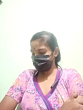 anusiya01 online show from January 18, 2025, 4:53 pm