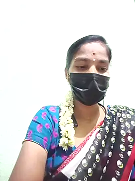 anusiya01 online show from February 7, 2025, 3:52 pm